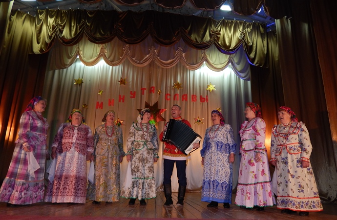 Участники художественной самодеятельности Пугачевского района  демонстрируют таланты