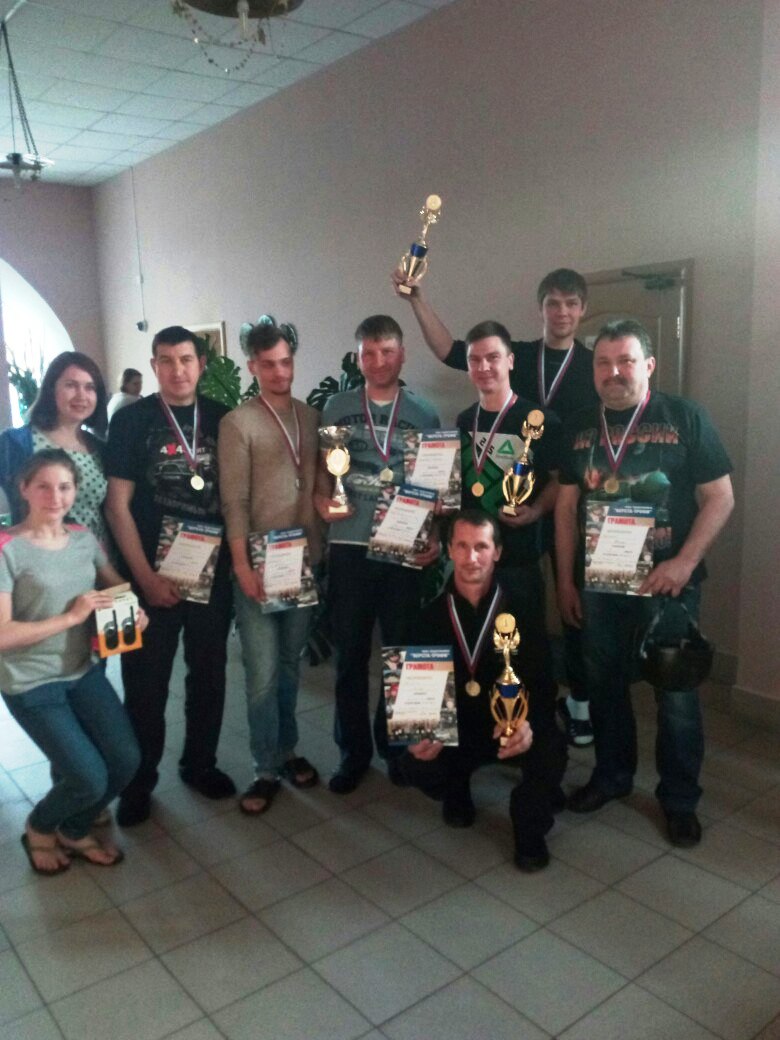 Пугачевские экипажи вернулись с соревнований с победой и кубком «Абсолют»