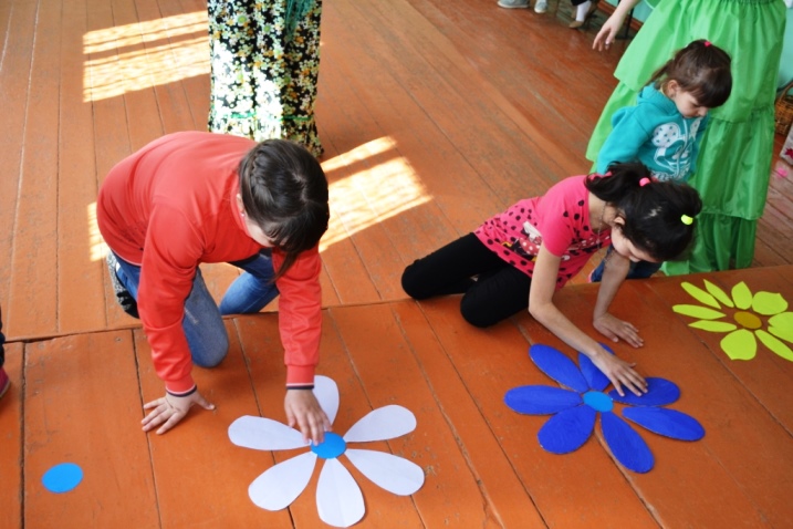В Доме культуры села Селезниха прошла тематическая программа для детей