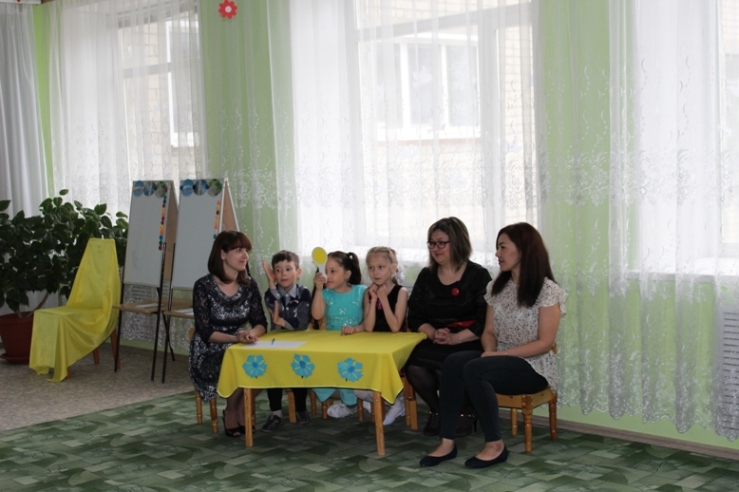 Пугачевские дошколята перелистали страницы экологической книги
