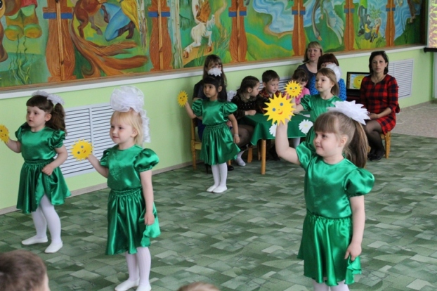 Пугачевские дошколята перелистали страницы экологической книги