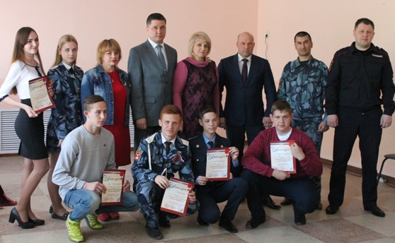 Пугачевские школьники состязались на «Территории права»