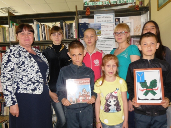 В библиотеке поселка Чапаевский изучают историю малой родины
