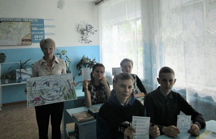 Библиотека пос. Солянский присоединились к акции «Всероссийский экологический урок «Сделаем вместе!»