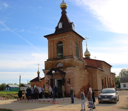 В селе Малая Таволожка открыт новый храм