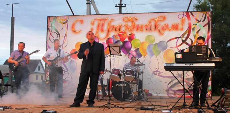 В Давыдовке прошел фестиваль эстрадной музыки   