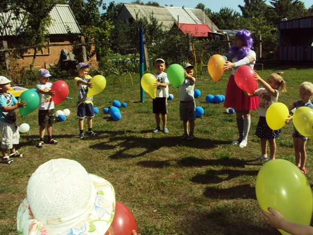 Малыши п. Заволжский побывали на празднике воздушных шаров