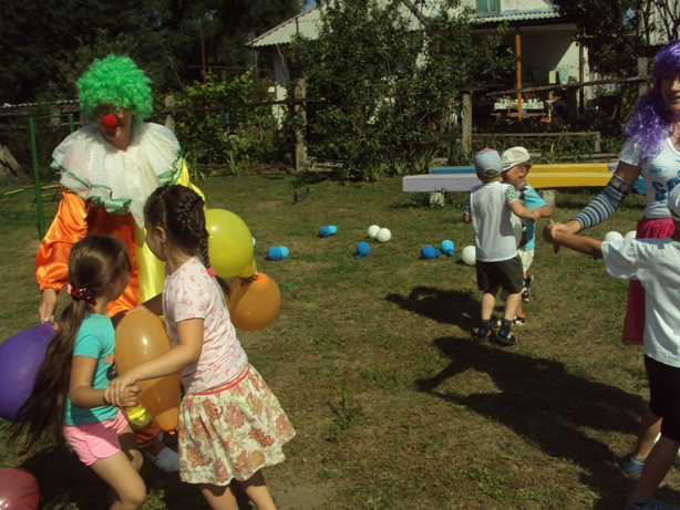 Малыши п. Заволжский побывали на празднике воздушных шаров