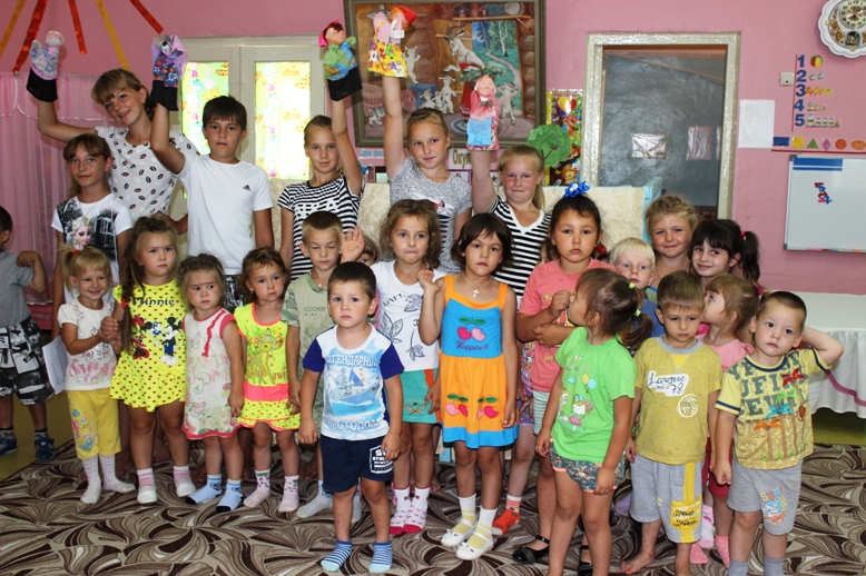 Дошкольникам села Рахмановка показали кукольный спектакль