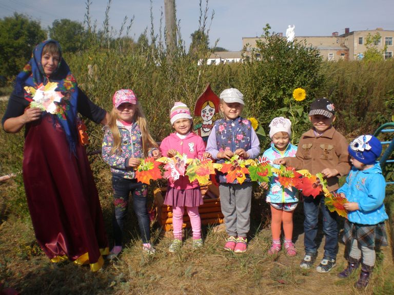 Воспитанники детского сада с.Жестянка собирали урожай