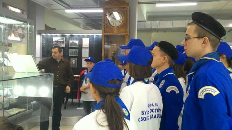 Пугачевские школьники – участники областного слета «Саратов многонациональный»