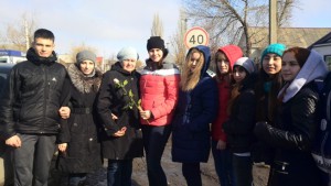 В Пугачеве прошла акция «С 8 Марта поздравляем!»