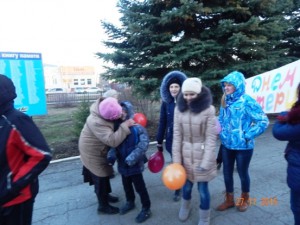 Пугачевские скауты провели акцию, посвященную Дню матери