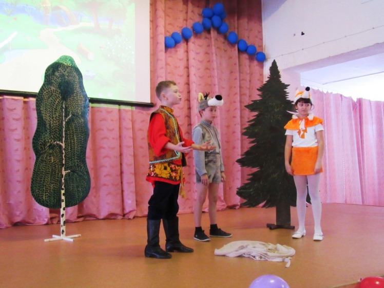 В Пугачеве прошел фестиваль инсценированной сказки