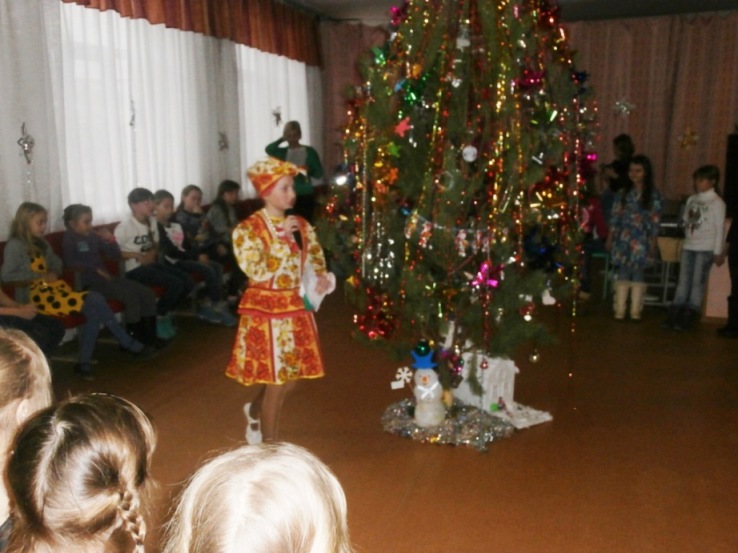 Учащиеся театрального объединения «Браво» показали новогодние театрализованные представления