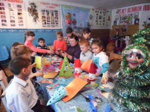 Каменские школьники побывали в мастерской Деда Мороза